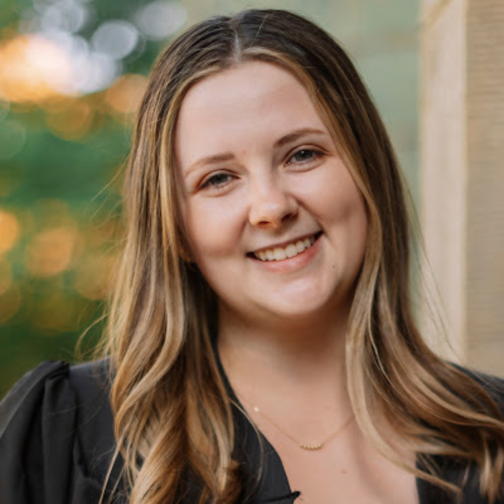 Meet your Posher, Madelyn